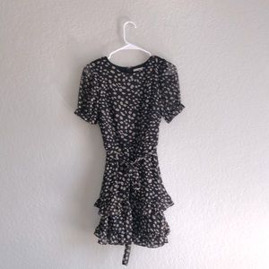 Black dress w tan spots, worn once, super cute!